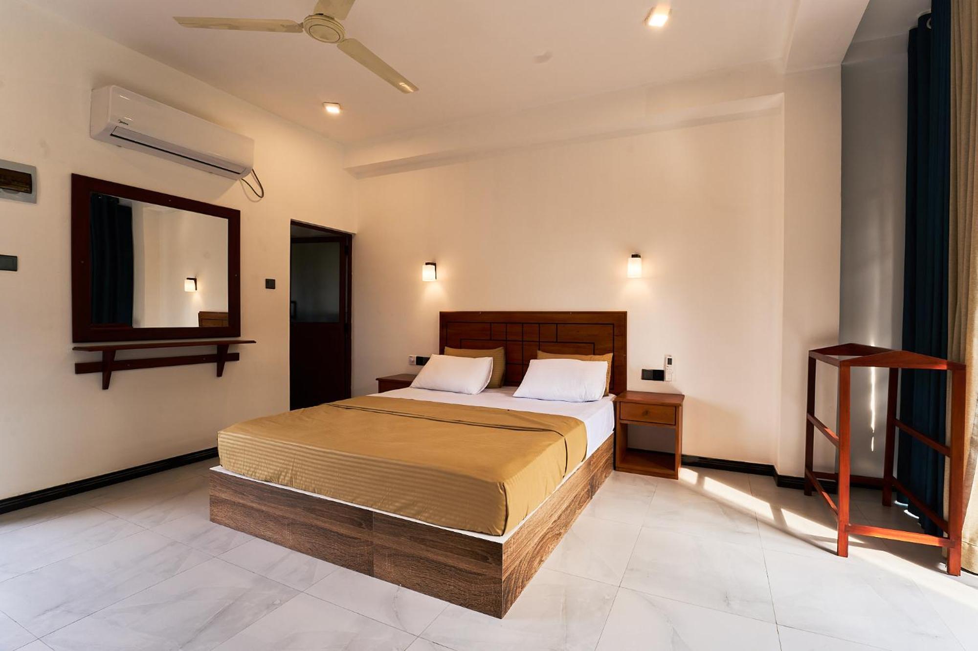 The Catipe Lodge Hikkaduwa Kültér fotó